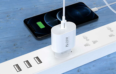 ADAPTOR PRIZA FONENG EU39 PD 20W 1XUSB-C alb