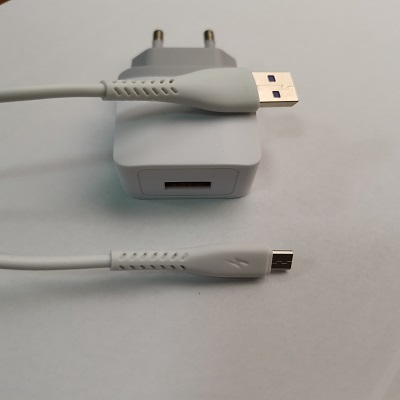INCARCATOR PRIZA +cablu MICROUSB 2A 1XUSB M-103 ALB
